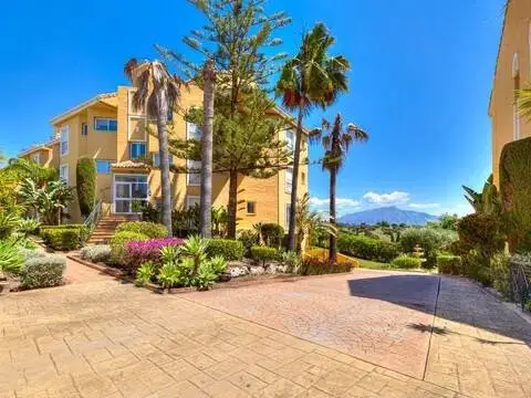 Piso en Avenida del Hinojo