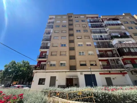Piso en Glorieta de José Ramón Arana