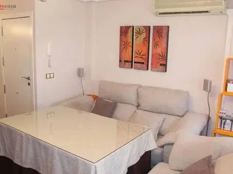 Piso en Santa Rosa-Valdeolleros