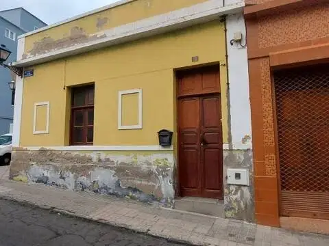 Casa en calle de Julián Romero Briones