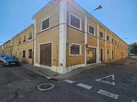 Casa adosada en calle de Ramón y Cajal