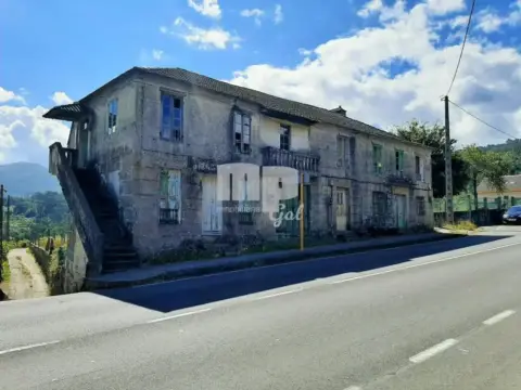 Casa rústica en calle Po-340, 75A