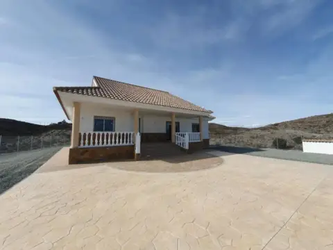 Chalet en Avenida de Almería