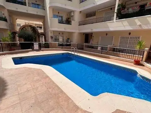 Piso en Jacarilla