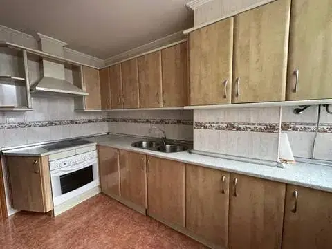 Piso en Capuchinos-La Goleta-El Molinillo-Segalerva
