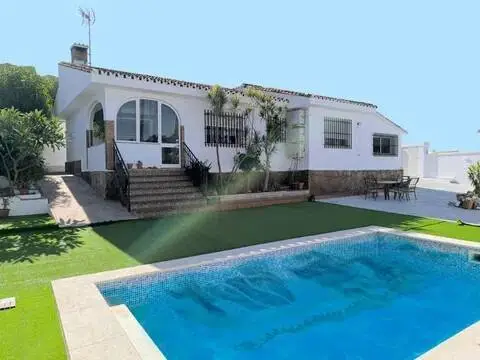 Chalet en calle de Pedro de Mena