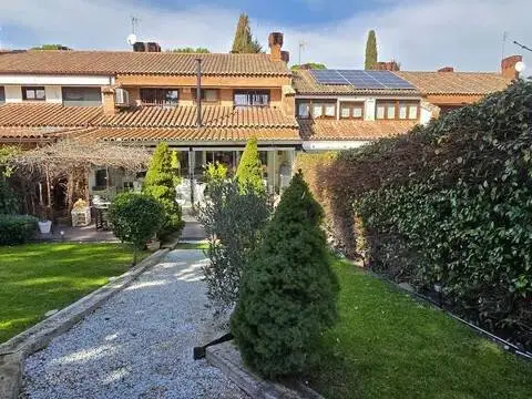 Casa adosada en Montepríncipe
