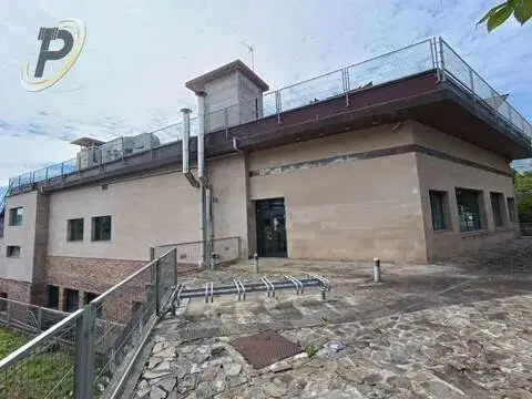 Edificio en calle Fauste Bekoa Auzunea Etxetaldea, 4