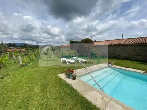 Chalet en Tomiño