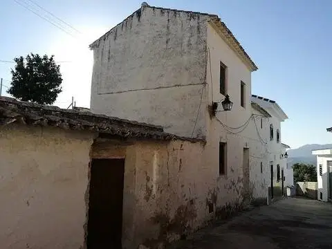 Casa rústica en calle Luque, 8