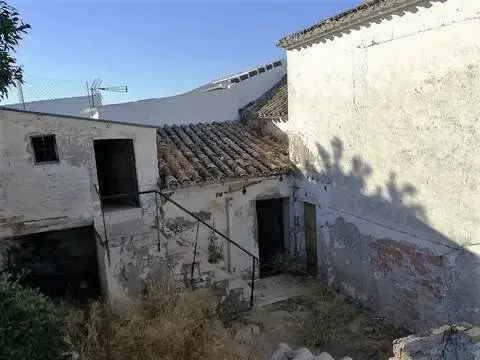 Casa rústica en calle Luque, 8
