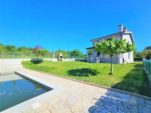 Chalet en O Pereiro de Aguiar