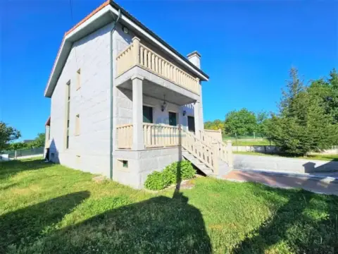 Chalet en O Pereiro de Aguiar