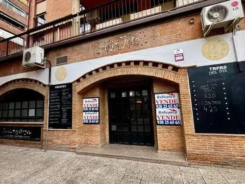 Nave industrial en calle Vía Complutense