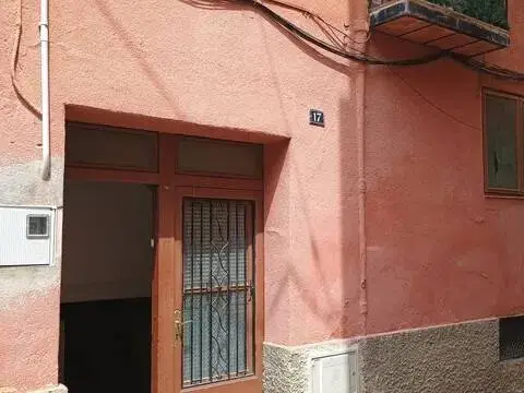 Casa rústica en Carrer d'Alenyà