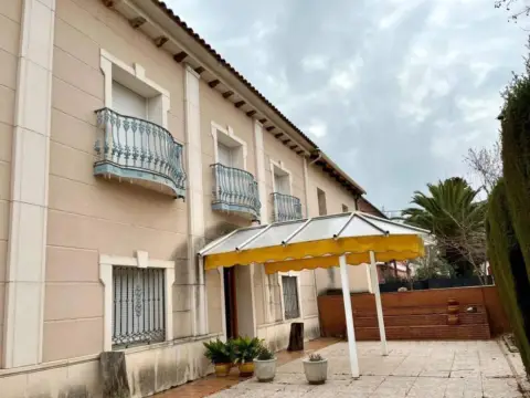 Casa en Plaza de Toros-La Guija-Santa María-Ciudad Jardín-Los Rosales