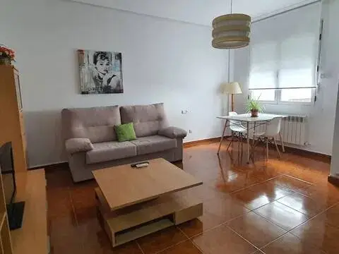 Piso en calle de Gustavo Adolfo Bécquer