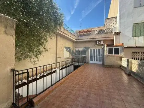 Piso en El Castellar-L'Oliveral