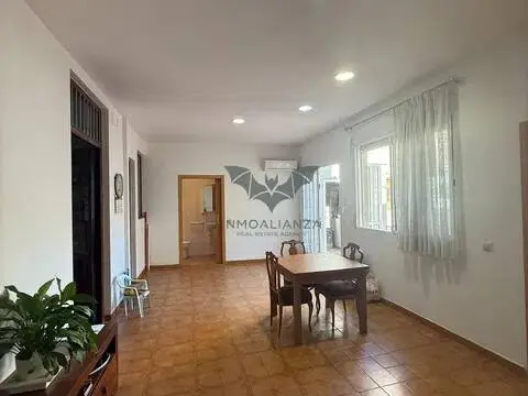 Piso en El Castellar-L'Oliveral