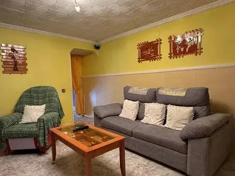 Casa rústica en calle Leandro Aina
