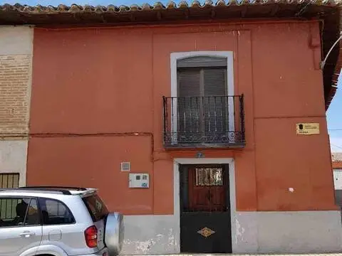 Casa rústica en calle de la Iglesia