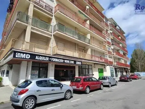 Nave industrial en calle de los Álamos