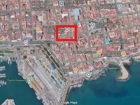 Edificio en Playa del Cura