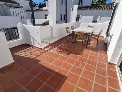 Piso en calle Urbanizacion los Naranjos de Marbella, 1