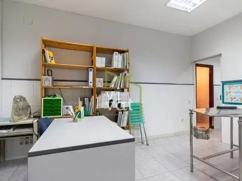 Local comercial en Ciudad-Naranco-Vallobín