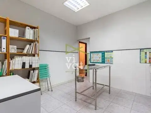 Local comercial en Ciudad-Naranco-Vallobín