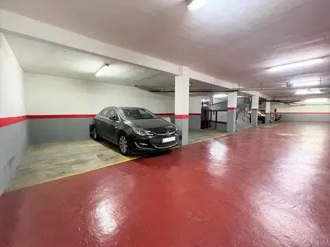 Garaje en Plaça de la Modernitat
