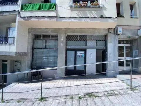 Local comercial en calle de Ziriako Agirre