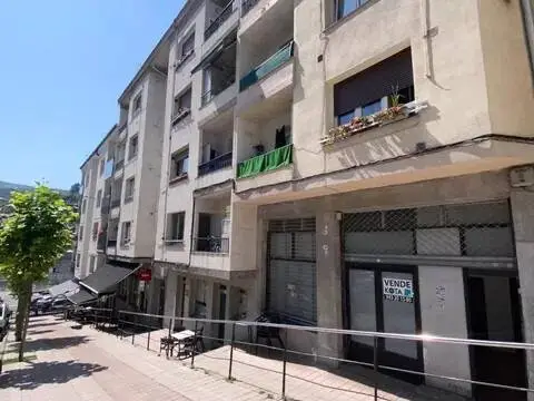 Local comercial en calle de Ziriako Agirre