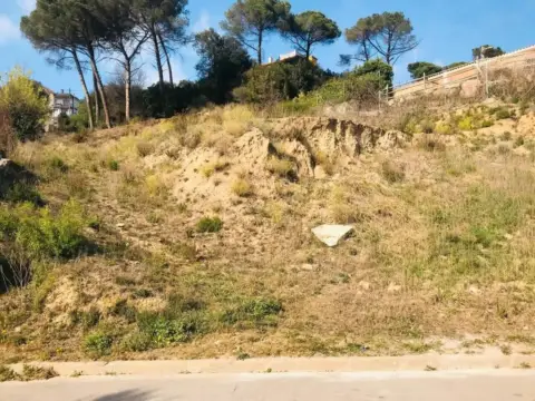 Terreno en Carrer de la Noguera