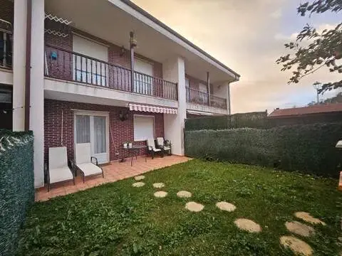 Chalet en Renedo de Piélagos