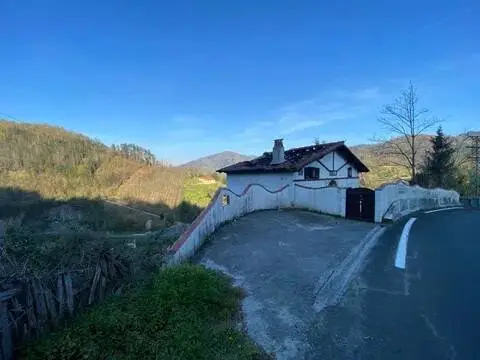 Chalet en calle calle Arrate-Bide, 26