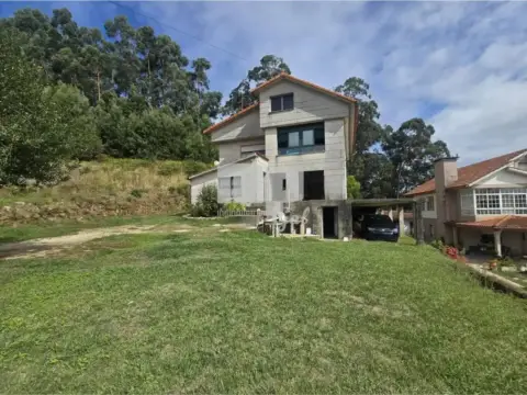Chalet en Redondela