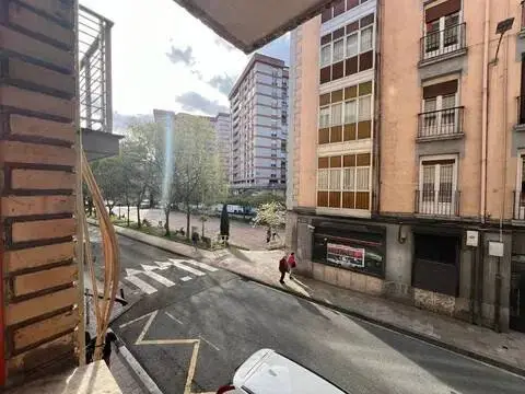 Piso en Urkizu Pasealekua