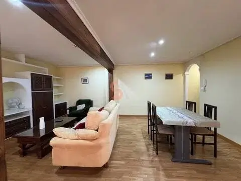 Piso en Circular-Vadillos