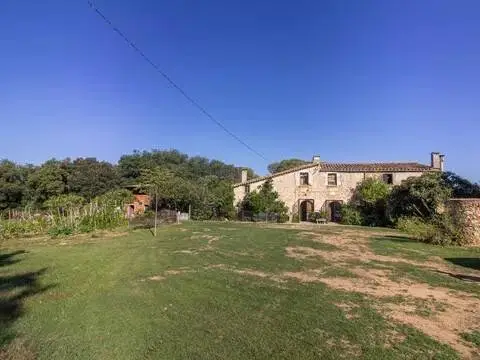 Casa rústica en Montilivi-Palau