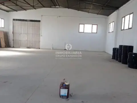Nave industrial en Aspe