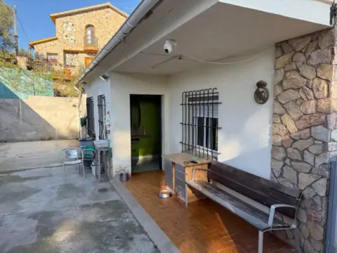 Chalet en Riells i Viabrea