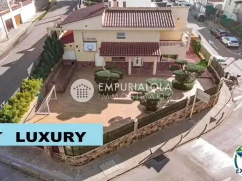 Chalet en Carrer de la Gran VIA de Pau Casals