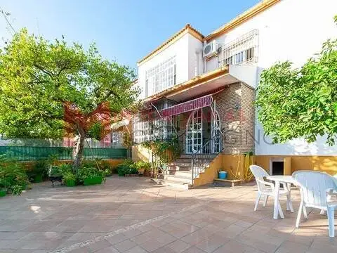 Casa adosada en Plaza de Federico García Lorca
