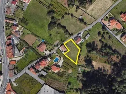 Terreno en Rúa de Galicia