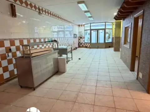Local comercial en calle de Tuy