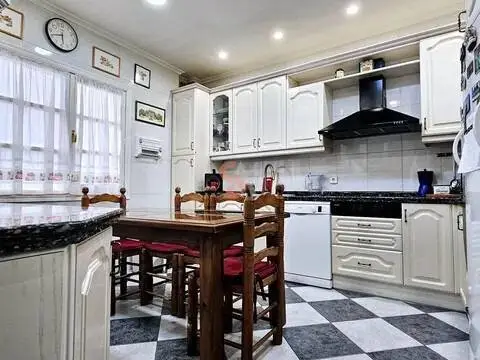 Piso en San Miguel-San Nicolás-San Pablo