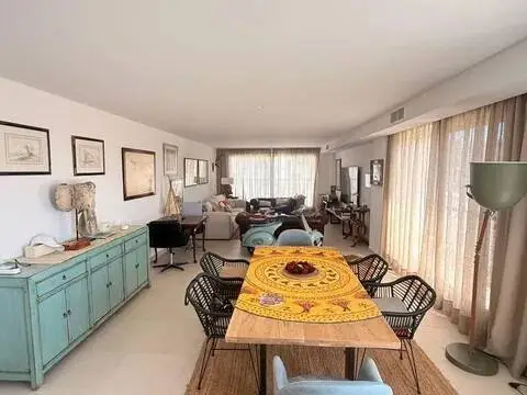 Ático en calle Av. de La Reserva, 34 A