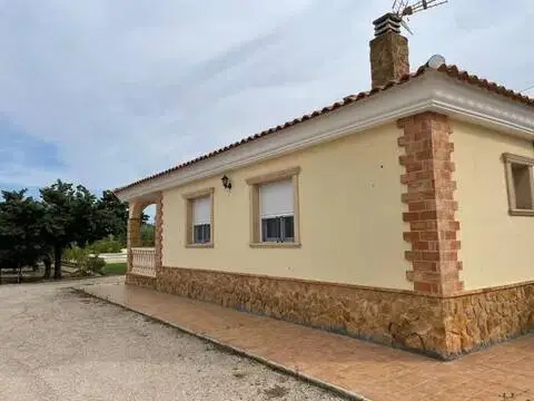 Chalet en Onil