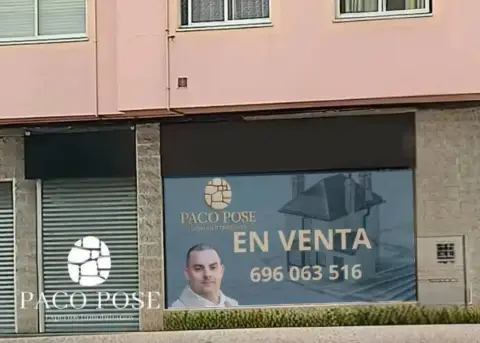 Local comercial en Avenida del Alcalde Manuel Platas Varela